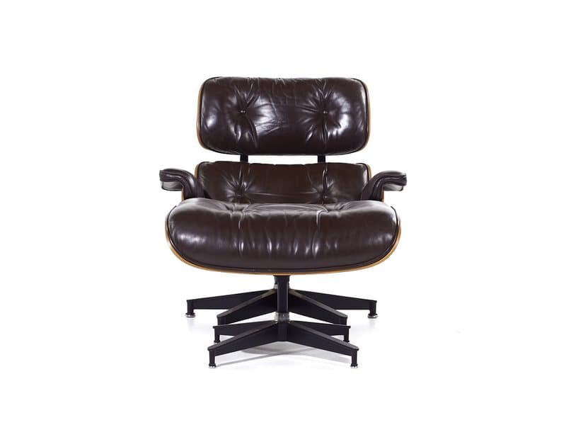 Eames 670/671 lounge chair photographed in a lived-in room