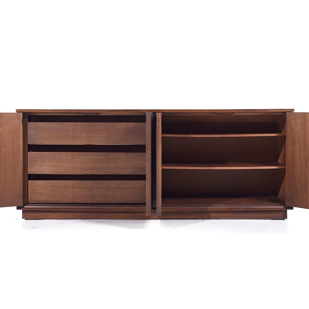 Broyhill Brasilia Walnut Credenza — alternate view 3