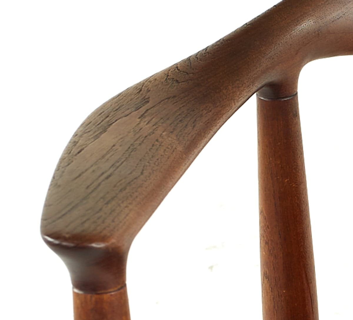 Broad organic curved armrest on Hans Wegner The Chair